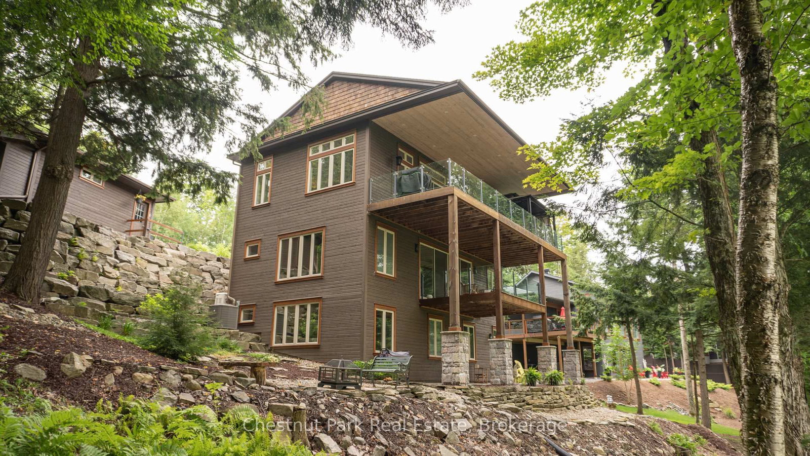 41 Clubhouse Drive • Huntsville, ON photo 1