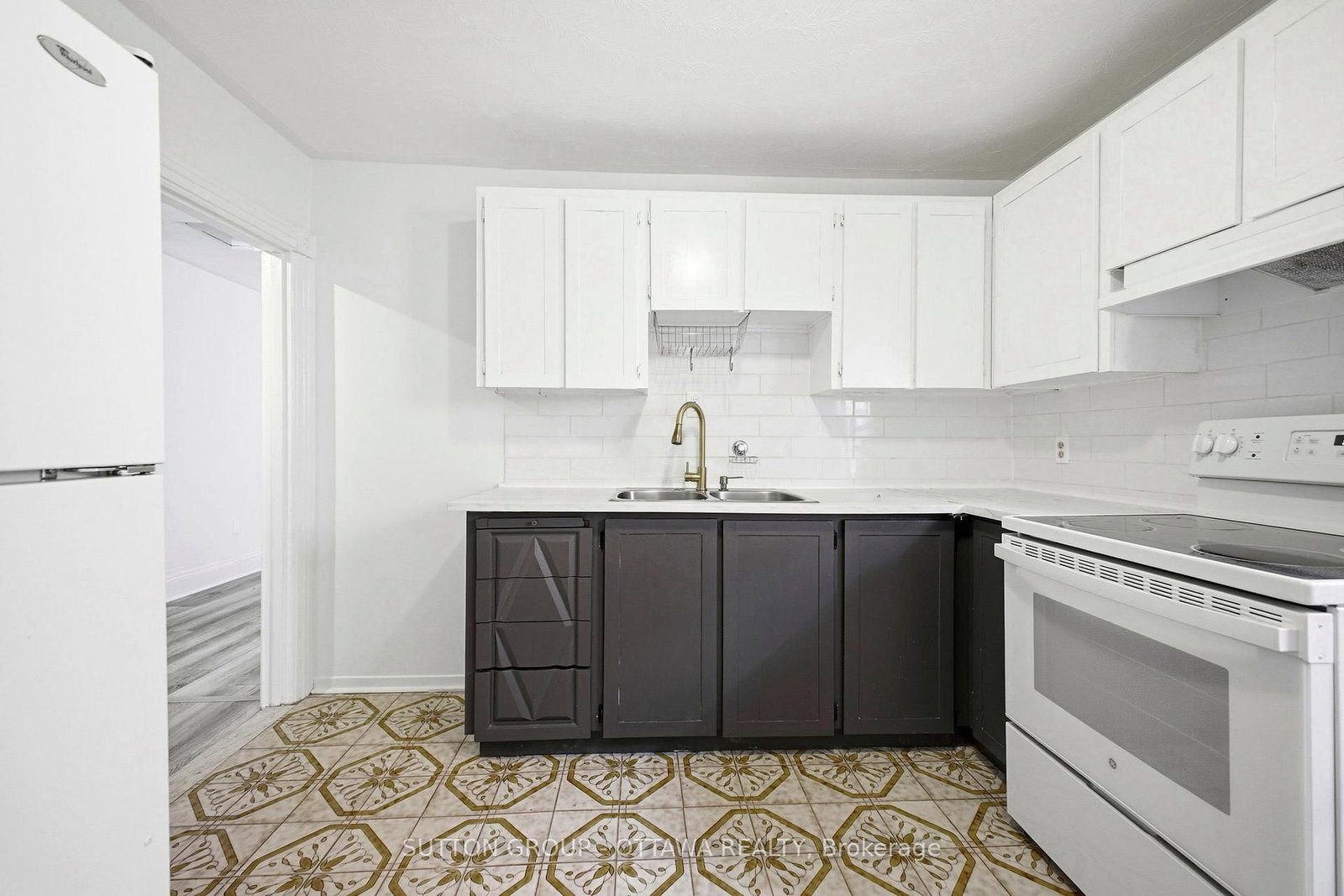 244 ROCHESTER Street, Unit 2 - Photo 13