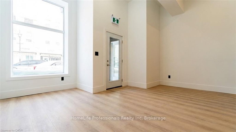 47 FRONT St S, Thorold, L2V 1W8 | Image 3