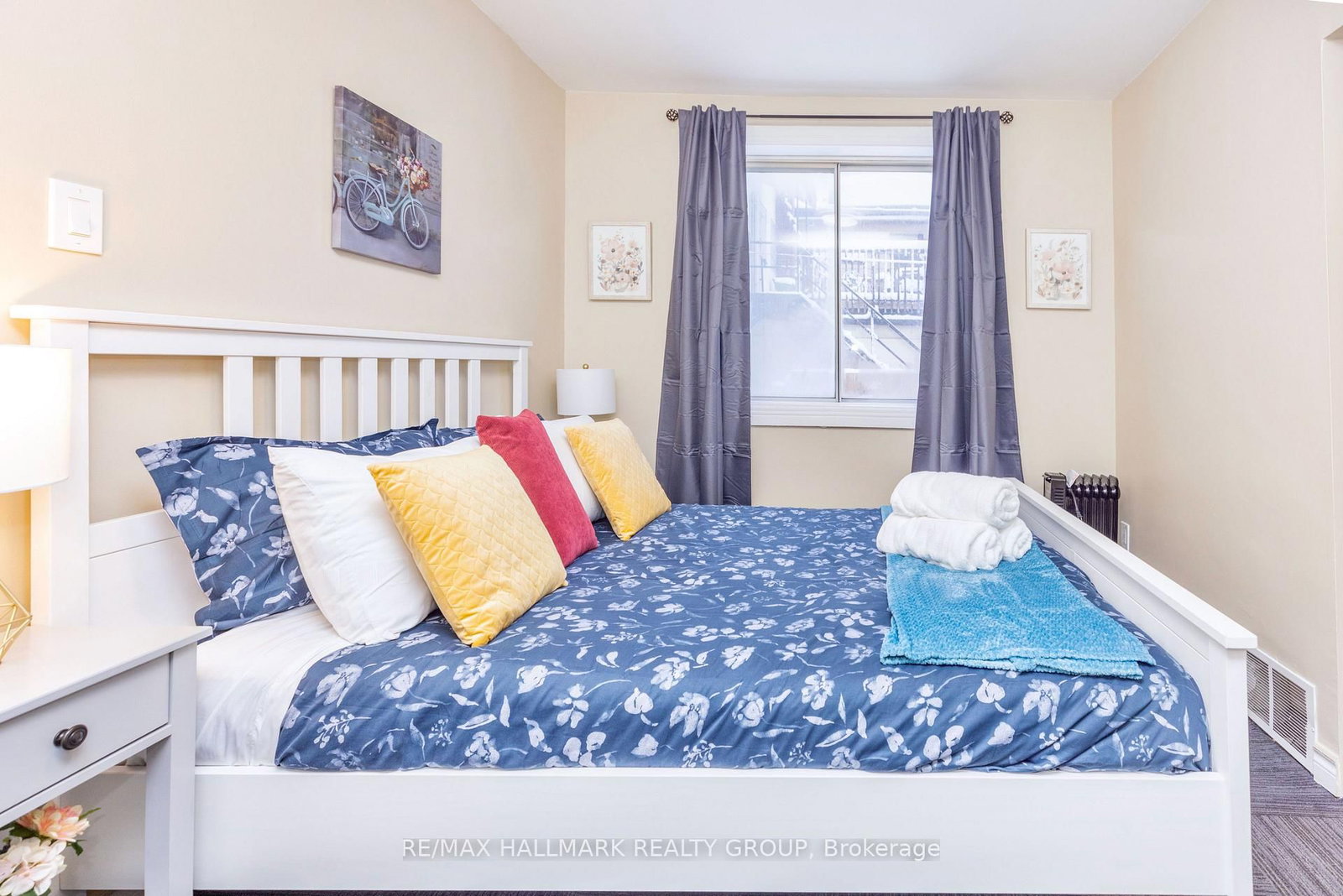 456 BRONSON Avenue, Unit 4 - Photo 12