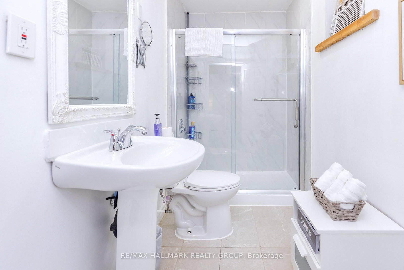 456 BRONSON Avenue, Unit 4 - Photo 6