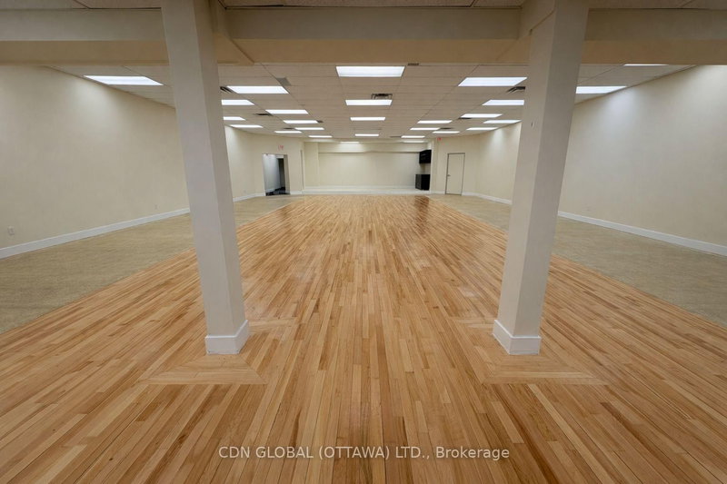 381 Richmond Rd, Ottawa, K2A 0E7 | Image 2