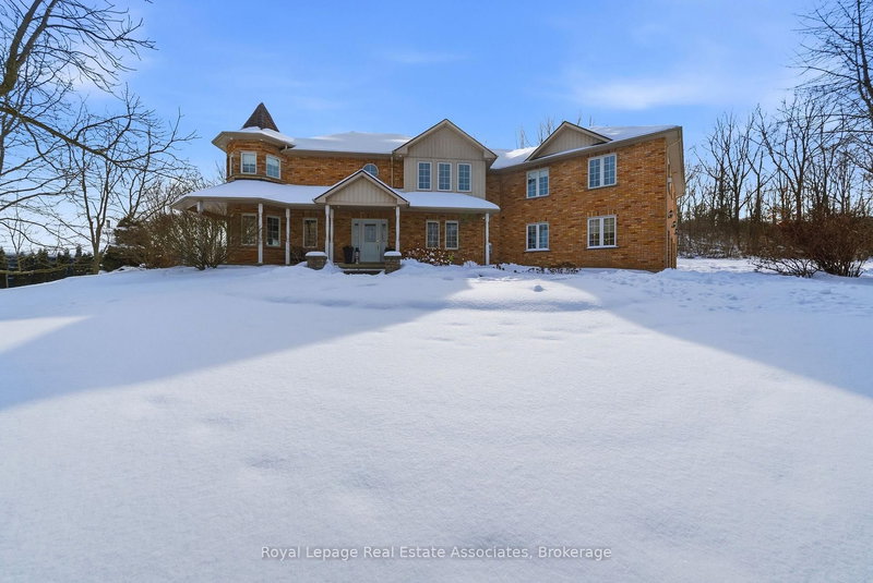 86 Ridge Rd E, Grimsby, L3M 4E7 | Image 2