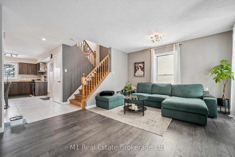 668 Jacob Lane, Waterloo, N2V 2G9 | Image 2