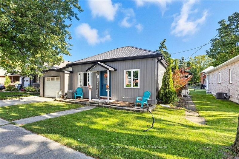 33 Victoria St, West Perth, N0K 1N0 | Image 2