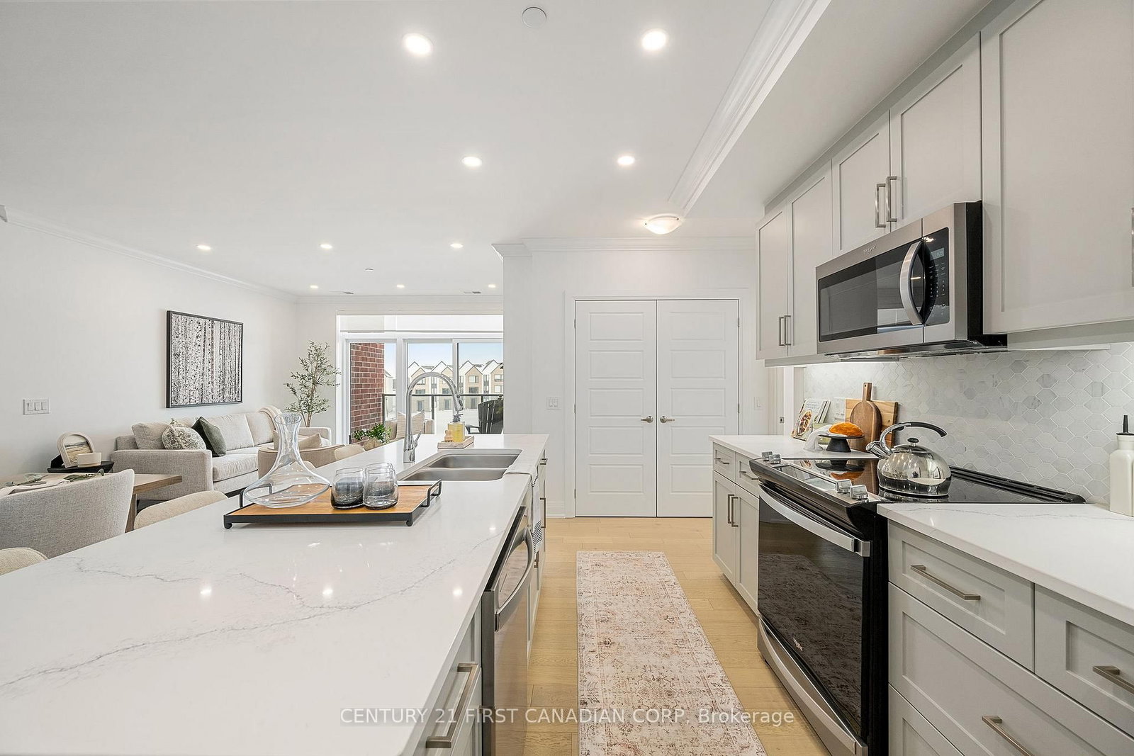 1560 Upper West Avenue, Unit 302 - Photo 10