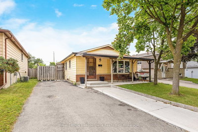 30 Cluthe Crescent, Kitchener, Ontario image-0-1