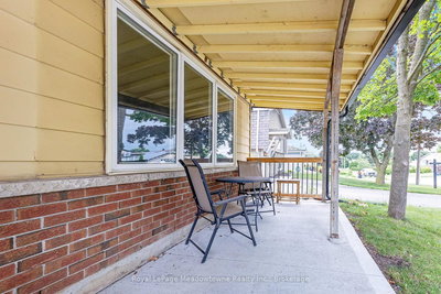 30 Cluthe Crescent, Kitchener, Ontario image-0-4