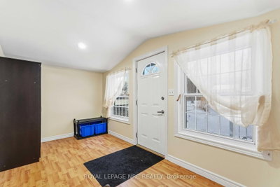 3093 Hyman Avenue • Fort Erie, ON photo 3
