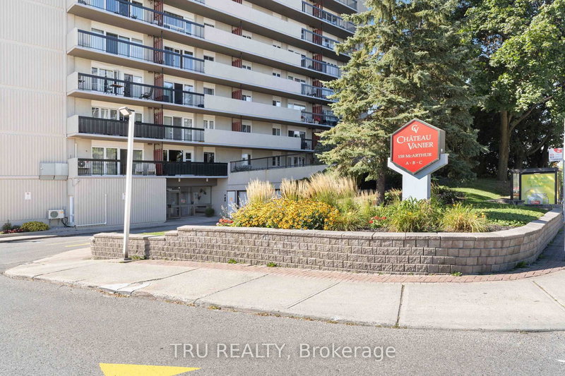 PH4 - 158A McArthur Ave, Ottawa, K1L 7E7 | Image 2