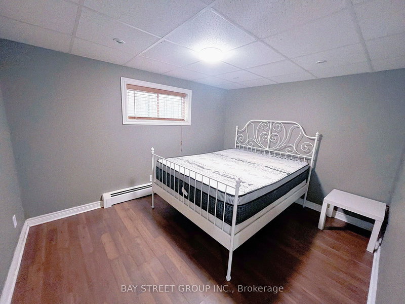 Lower - 106 St Davids Rd, St. Catharines, L2T 1P9 | Image 3