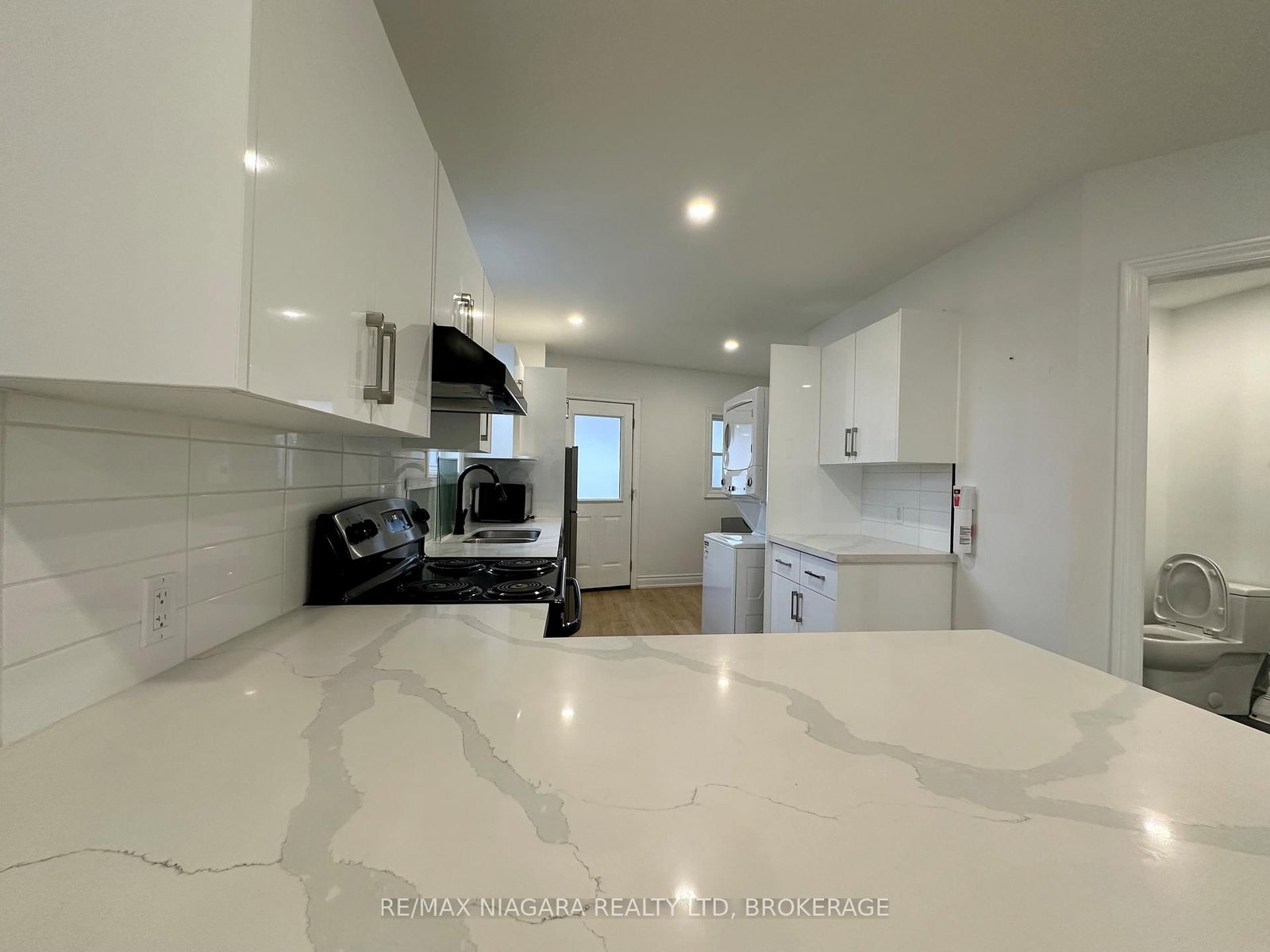 6065 Main Street, Unit 2 - Photo 3