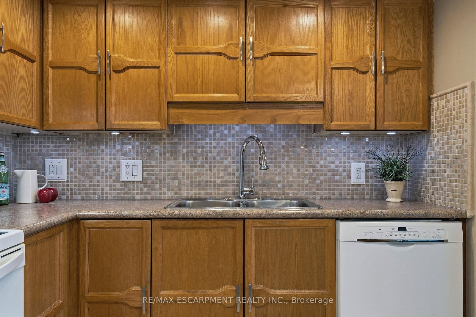 Condo for sale at 306-150 WILSON Street, Hamilton, Ontario, L8R 1E2 - Ancaster - MLS: X12789234