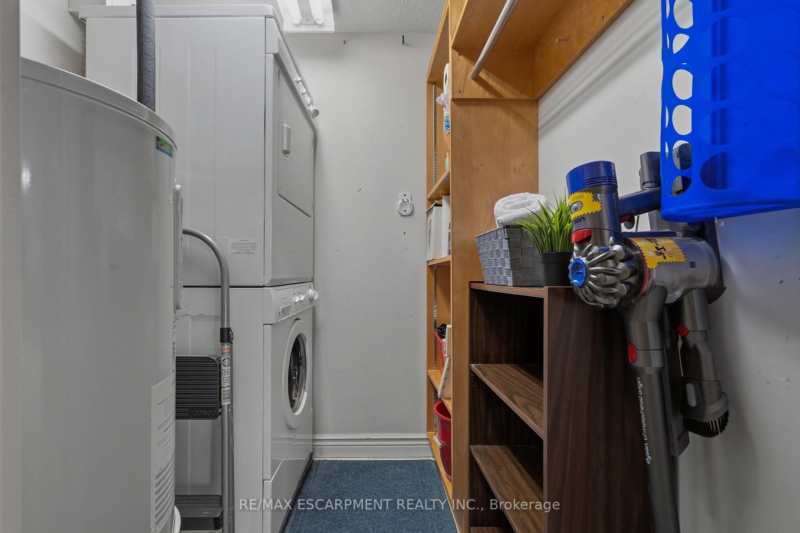 150 WILSON Street W, Unit 306 - Photo 37