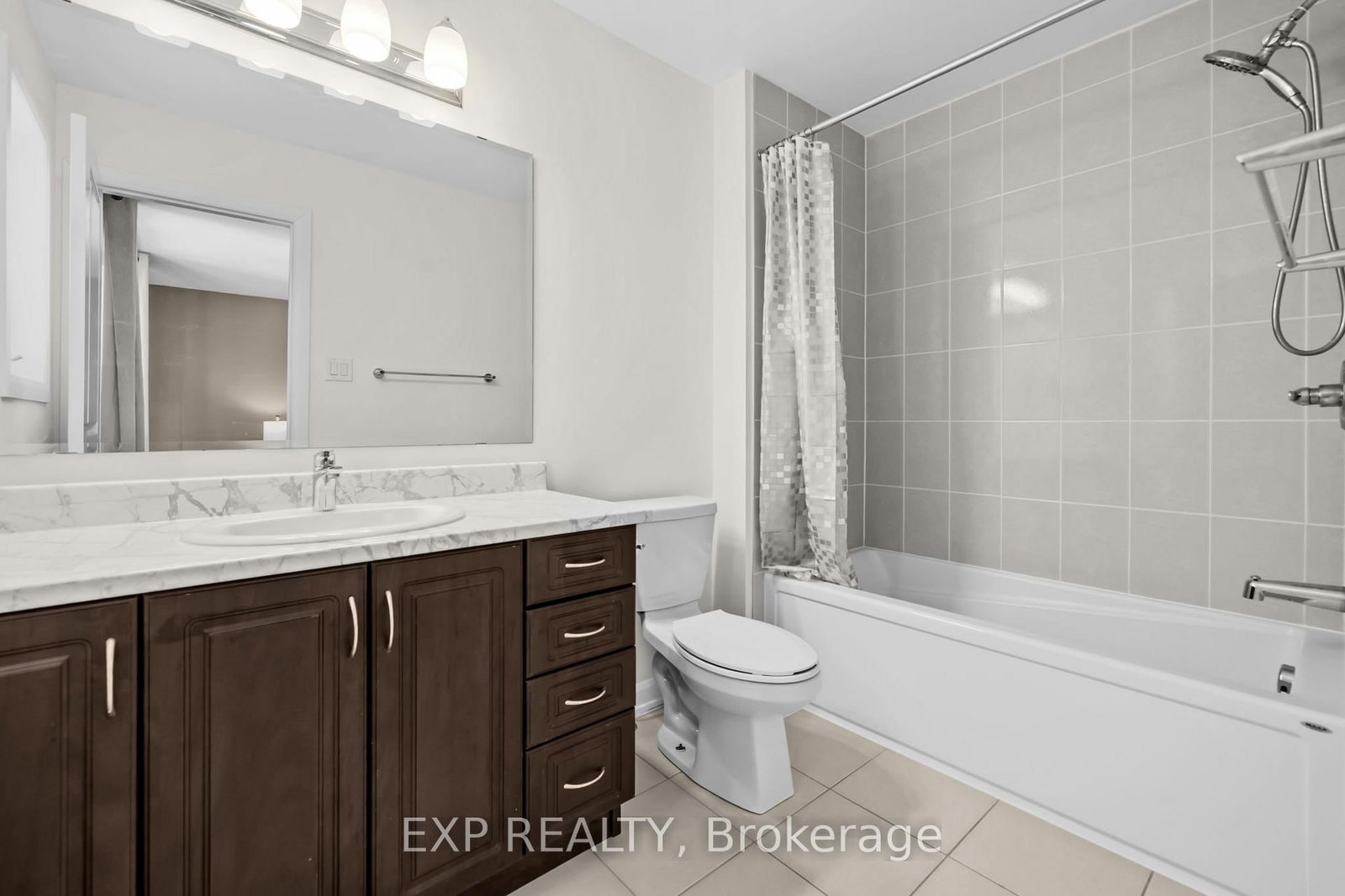 Townhouse for sale at 116 Maynooth Court, Ottawa, Ontario, K2J 6Y4 - Barrhaven - Half Moon Bay - MLS: X12789294