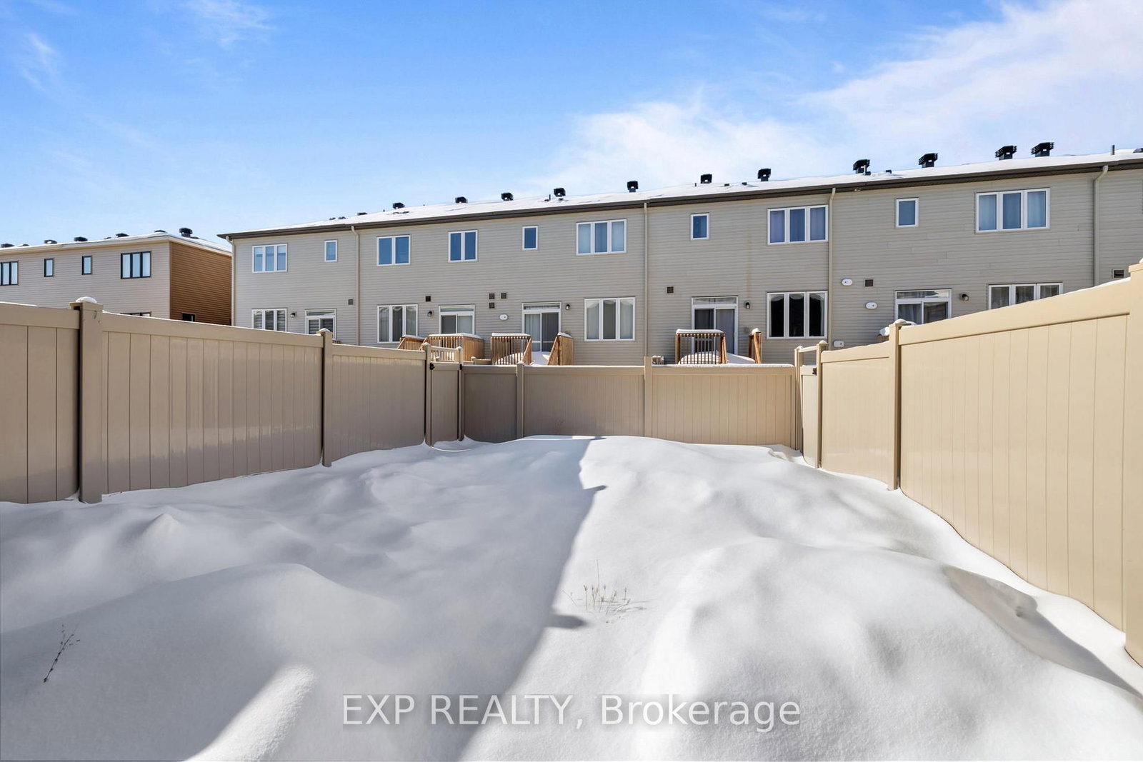 Townhouse for sale at 116 Maynooth Court, Ottawa, Ontario, K2J 6Y4 - Barrhaven - Half Moon Bay - MLS: X12789294