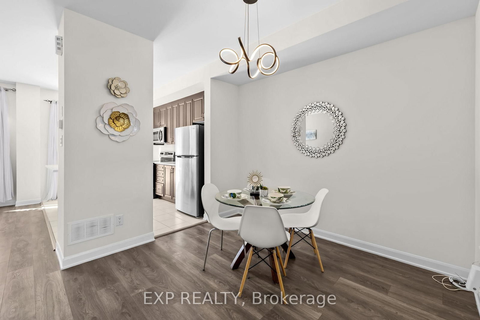 Townhouse for sale at 116 Maynooth Court, Ottawa, Ontario, K2J 6Y4 - Barrhaven - Half Moon Bay - MLS: X12789294