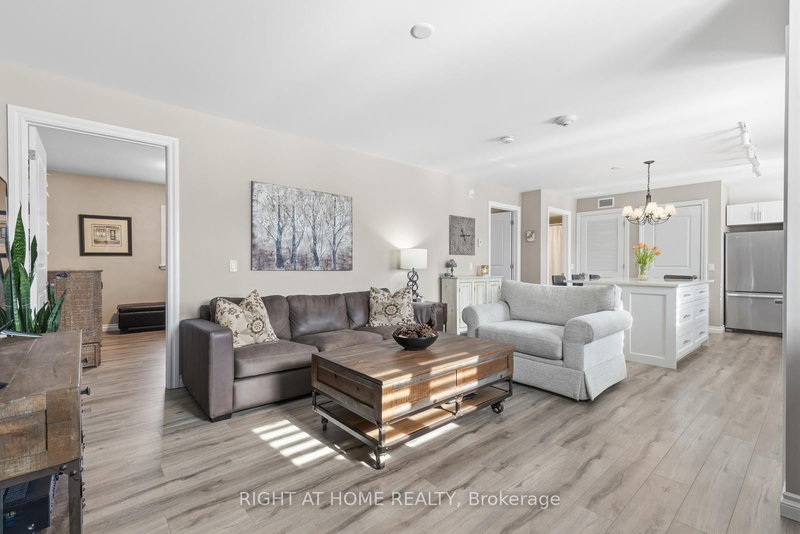 301 - 25 King St, Kawartha Lakes, K9V 1C4 | Image 3