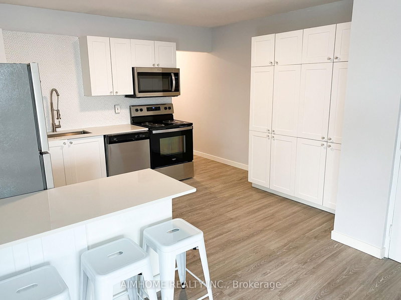 109 Westmount Rd N, Waterloo, N2L 5G5 | Image 2