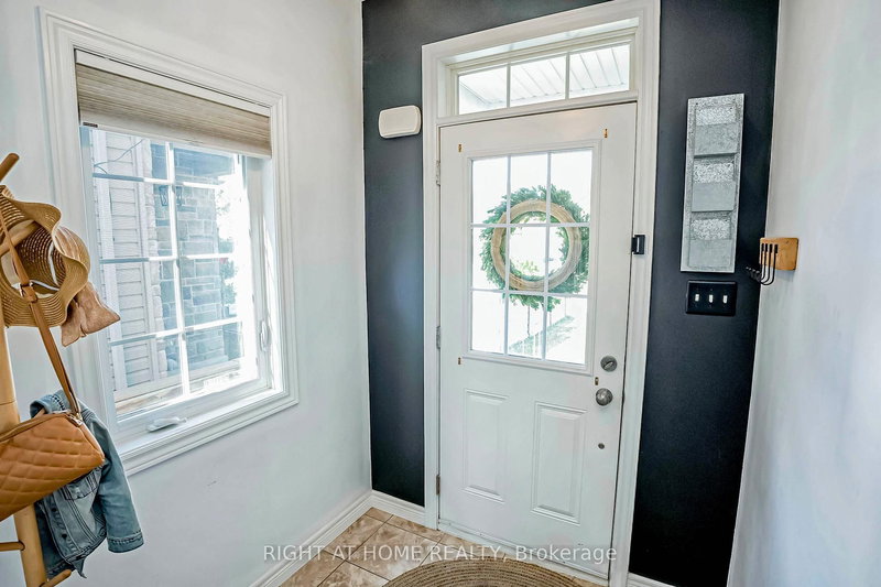 618 Knox Ave, Hamilton, L8H 6K3 | Image 3