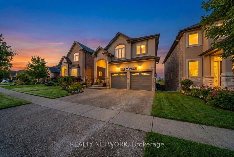 59 Greti Dr, Hamilton, L9B 0E3 | Image 2