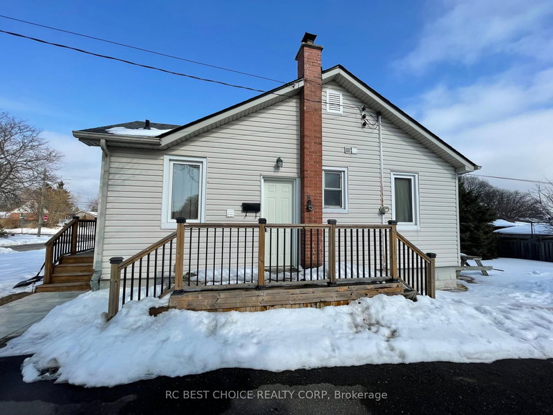 Lower (Basement) - 345 Hawkridge Ave, Hamilton, L9C 3L3 | Image 2