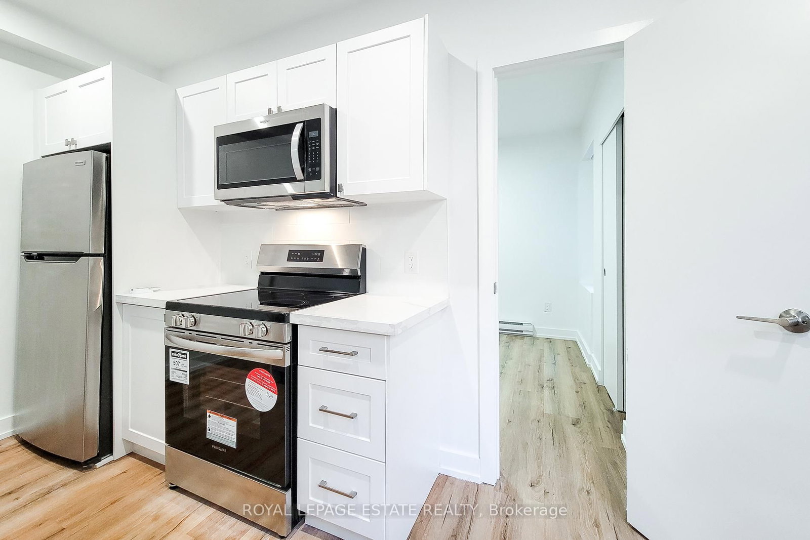 Semi-Detached House for lease at 1-1052 Barton Street, Hamilton, Ontario, L8L 3E5 - Crown Point - MLS: X12790720