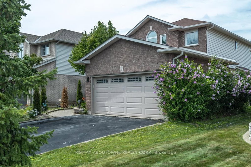 14 SABLE Dr, Hamilton, L9K 1K9 | Image 2
