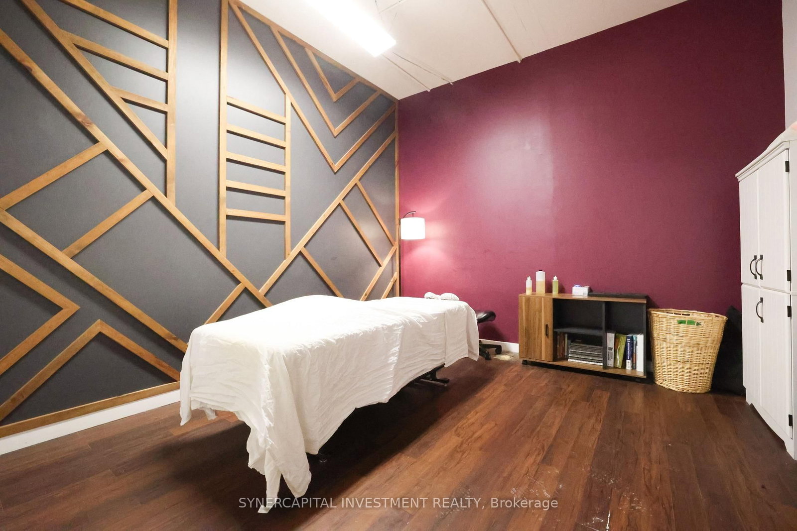 1376 Bank Street, Unit B500 - Photo 6