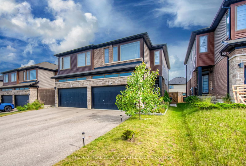 19 Baker Lane, Brant, N3L 0K3 | Image 3