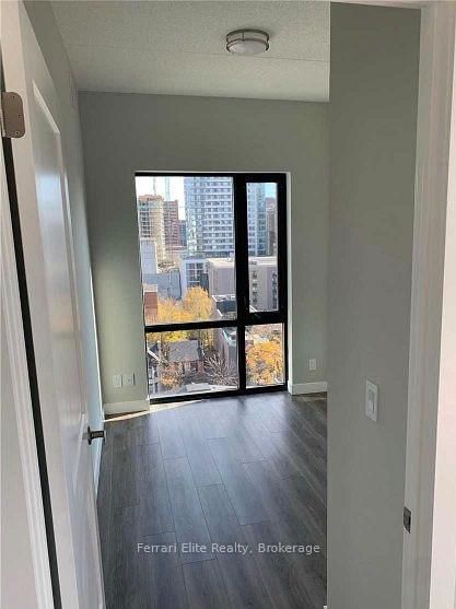 Condo for sale at 1114-15 Queen Street, Hamilton, Ontario, L8P 0C6 - Central - MLS: X12791238