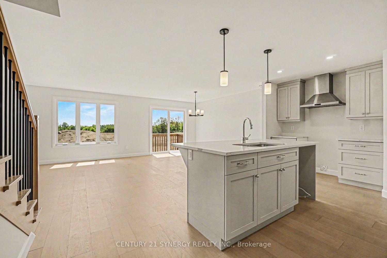 68 Helen Street • North Stormont, ON photo 10