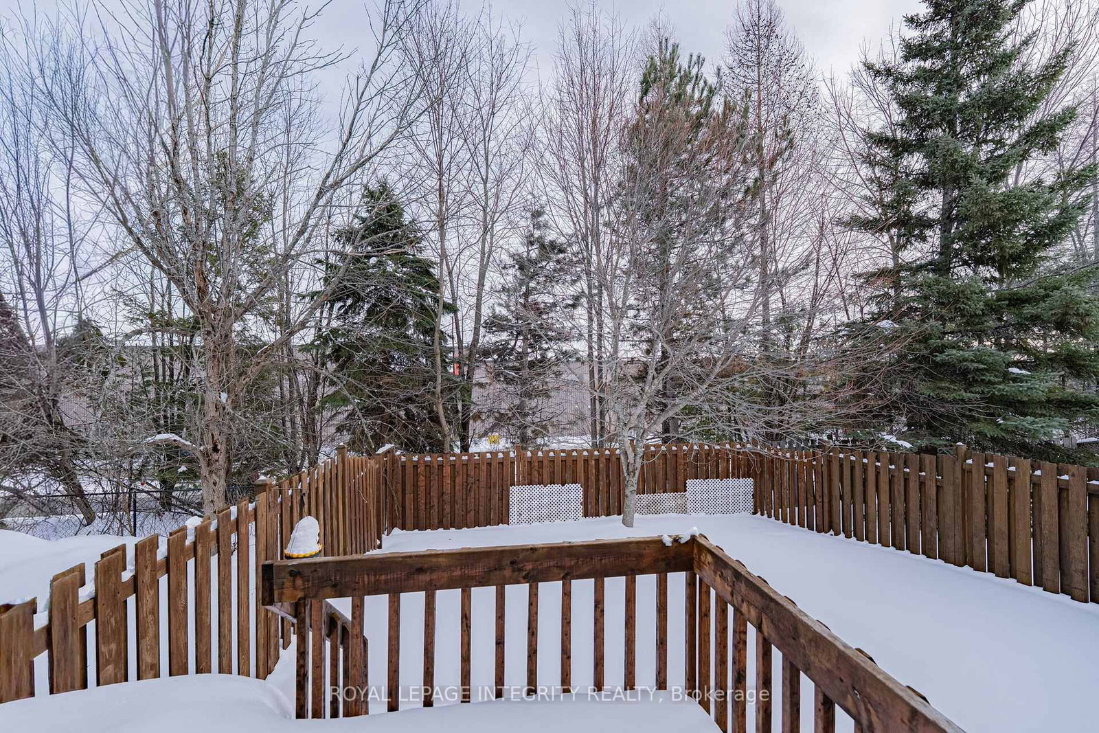 111 HEMLO Crescent - Photo 31