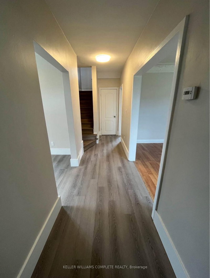 6083 Dunn St, Niagara Falls, L2G 2P3 | Image 2