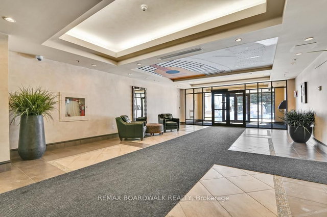 307 - 314 Central Park Drive