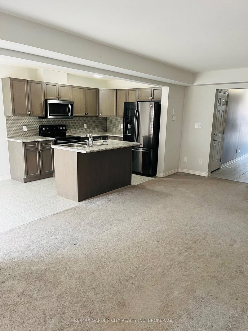 79 Heron St, Welland, L3C 0G8 | Image 3