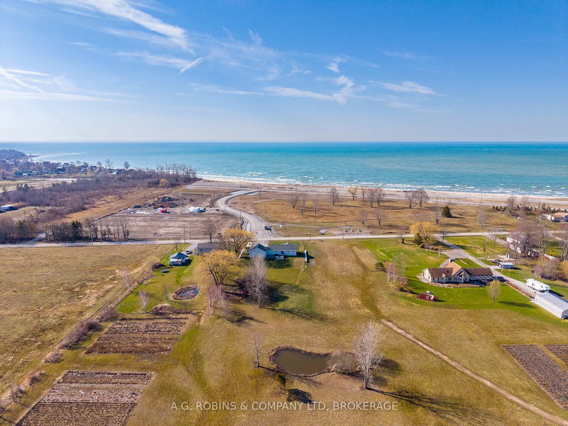 11716 LAKESHORE Rd, Wainfleet, L0S 1V0 | Image 2
