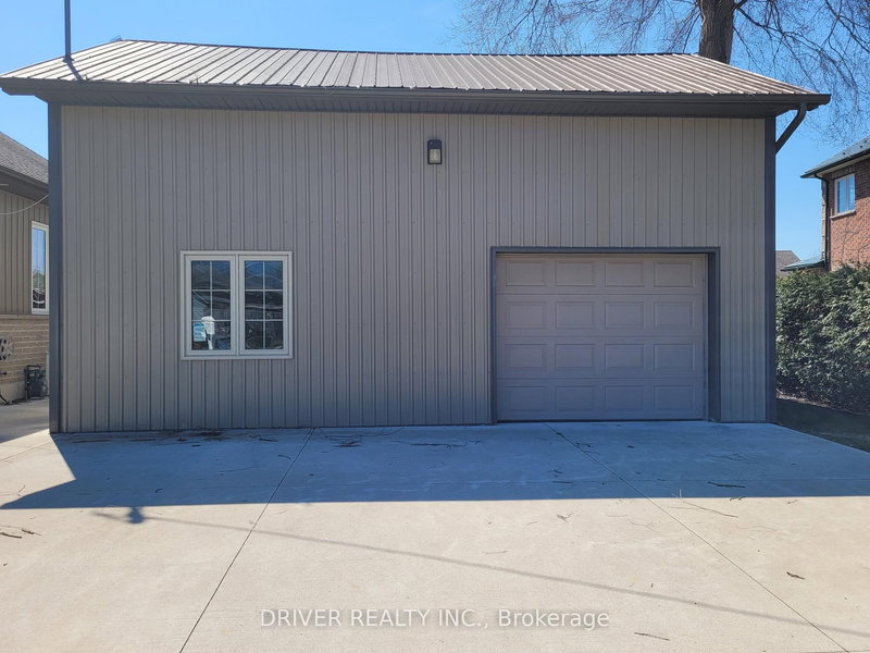 36 Spruce St W, Aylmer, N5H 3J4 | Image 3