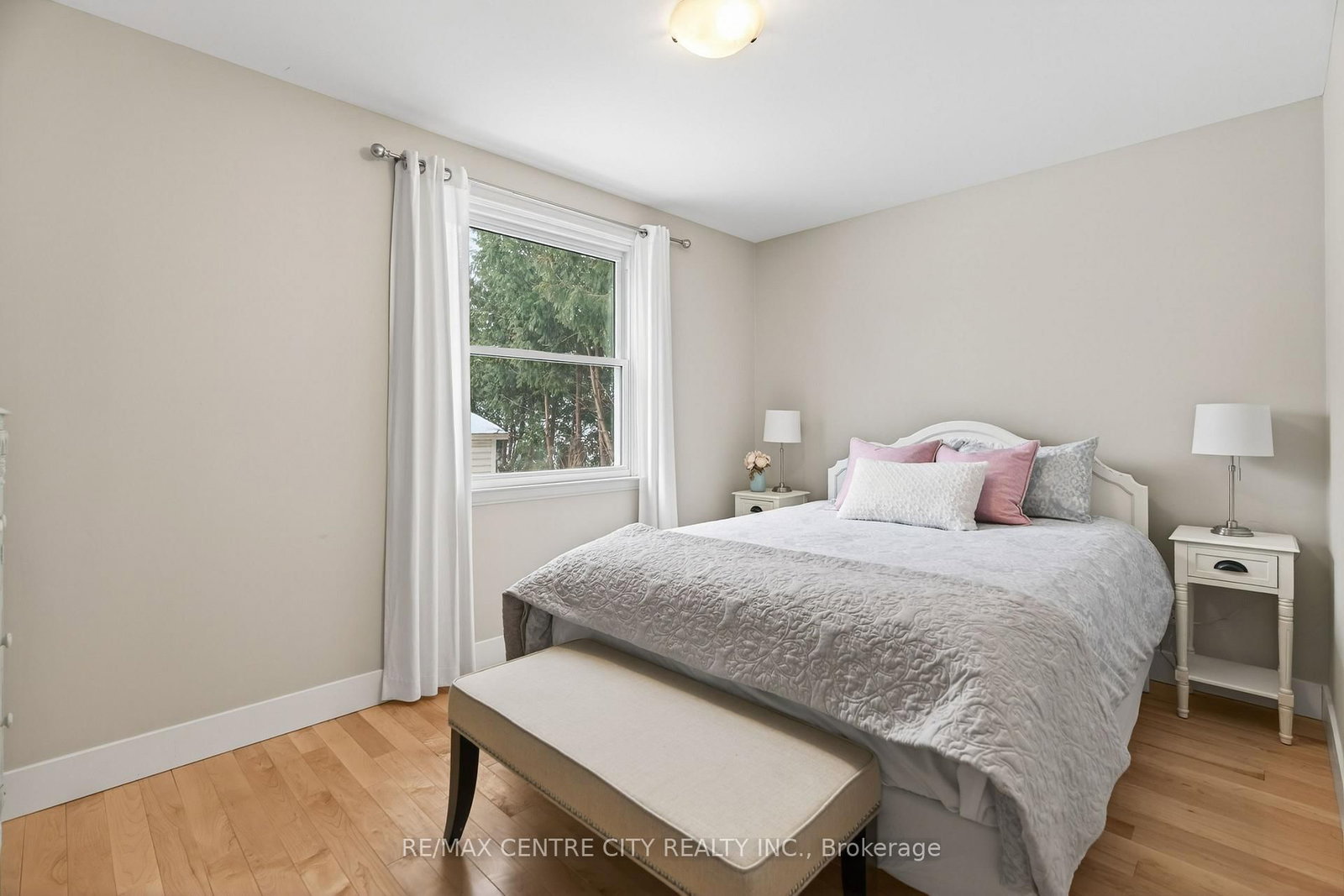 Detached House for sale at 1102 Prince Philip Drive, London North, Ontario, N6H 4E5 - North M - MLS: X12792554