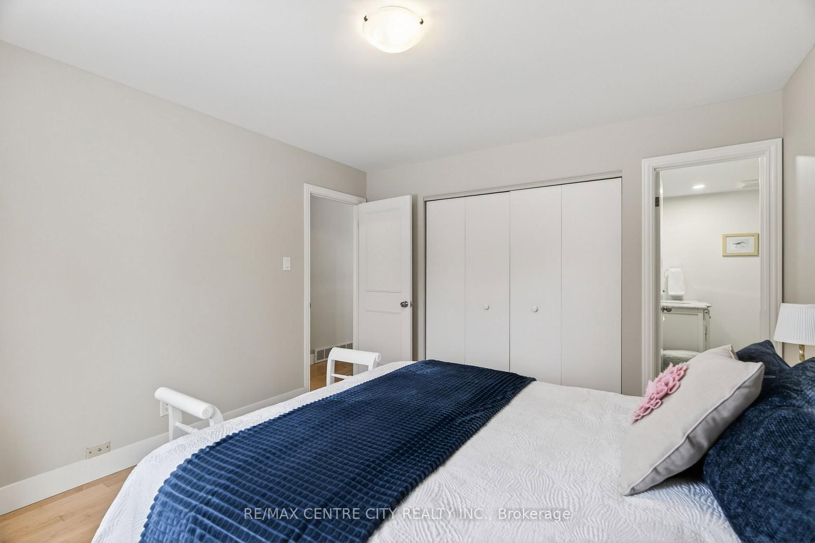 Detached House for sale at 1102 Prince Philip Drive, London North, Ontario, N6H 4E5 - North M - MLS: X12792554