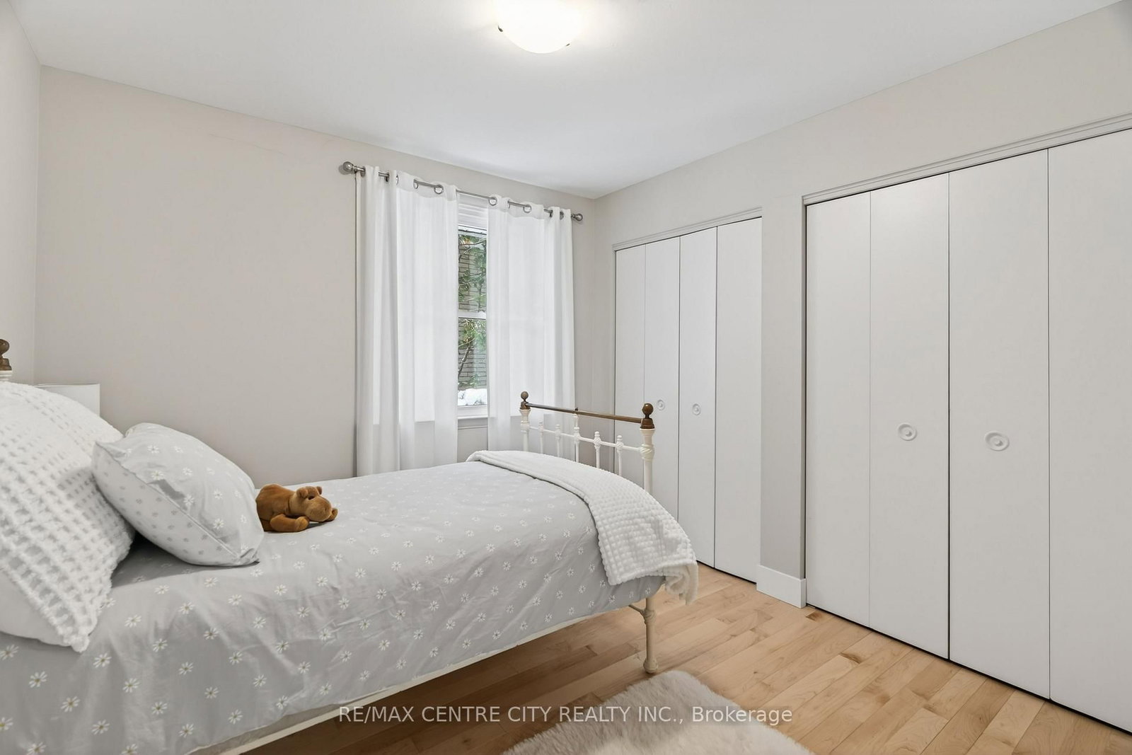 Detached House for sale at 1102 Prince Philip Drive, London North, Ontario, N6H 4E5 - North M - MLS: X12792554