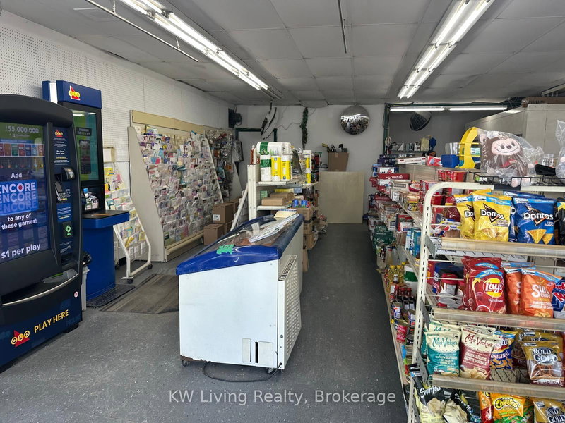 272-274 Barton St, Hamilton, L8E 2K5 | Image 3