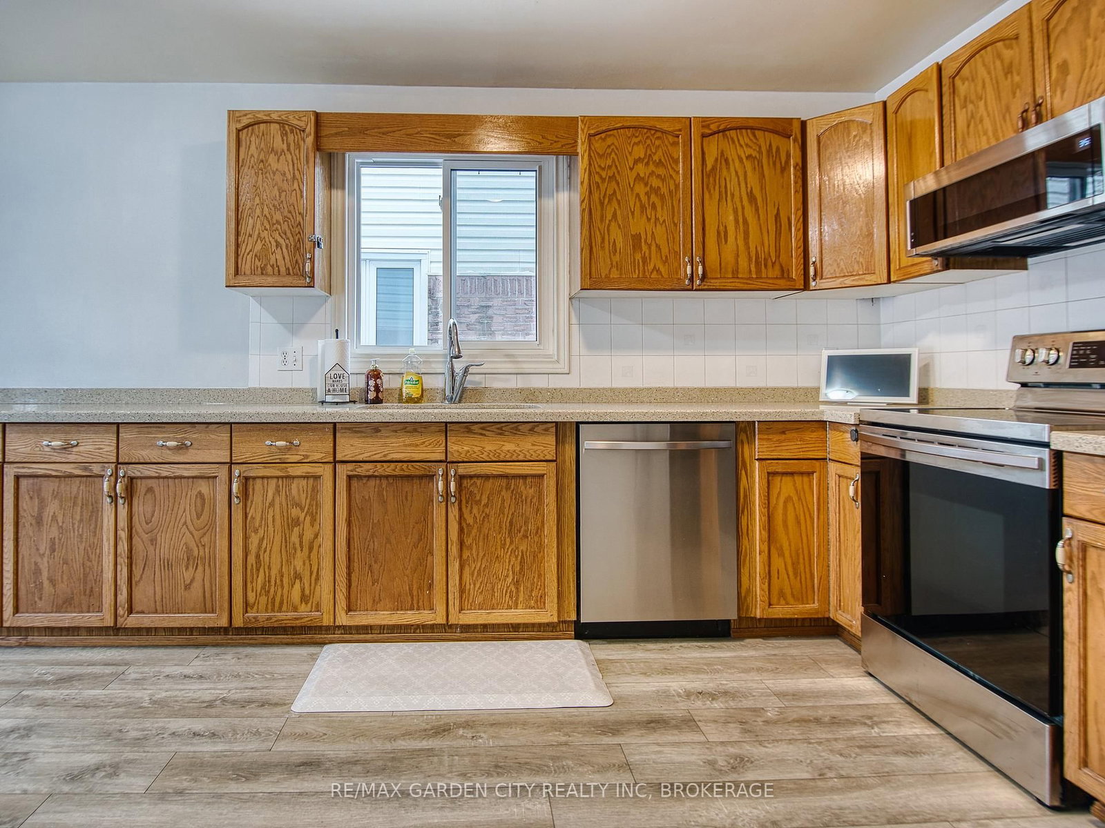 Detached House for sale at 51 Huntington Lane, St. Catharines, Ontario, L2S 3R5 - Grapeview - MLS: X12792640