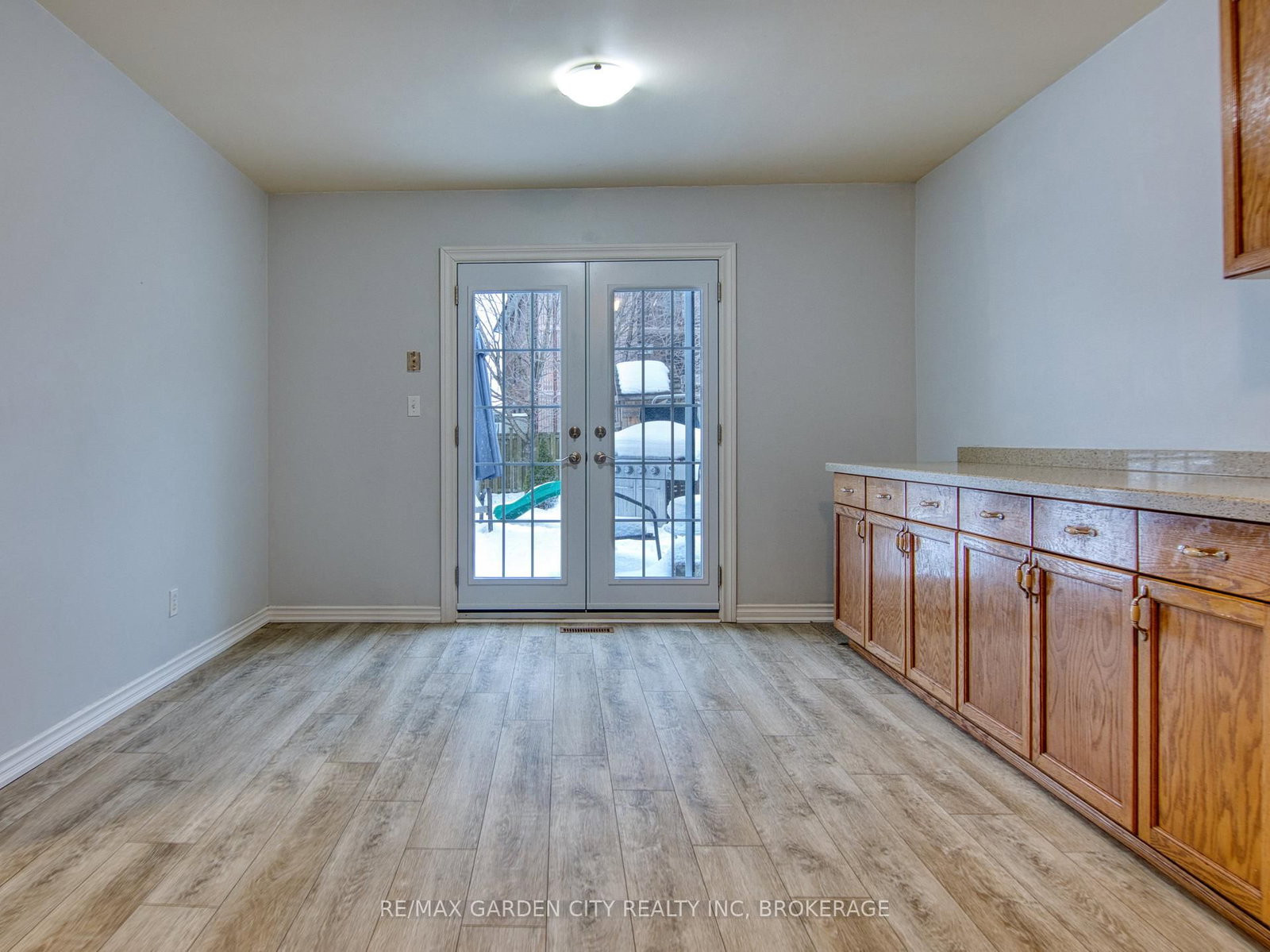 Detached House for sale at 51 Huntington Lane, St. Catharines, Ontario, L2S 3R5 - Grapeview - MLS: X12792640