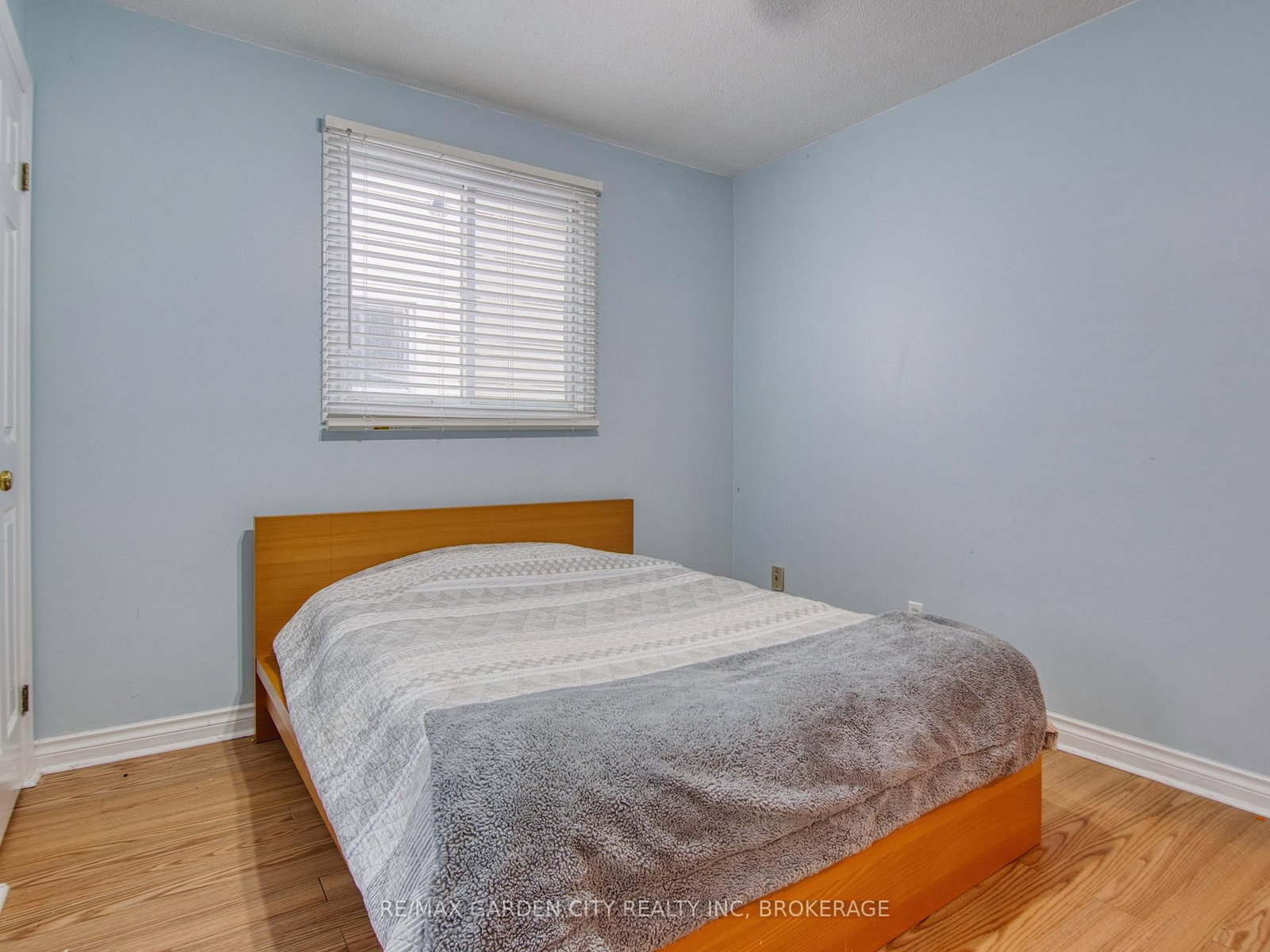 Detached House for sale at 51 Huntington Lane, St. Catharines, Ontario, L2S 3R5 - Grapeview - MLS: X12792640