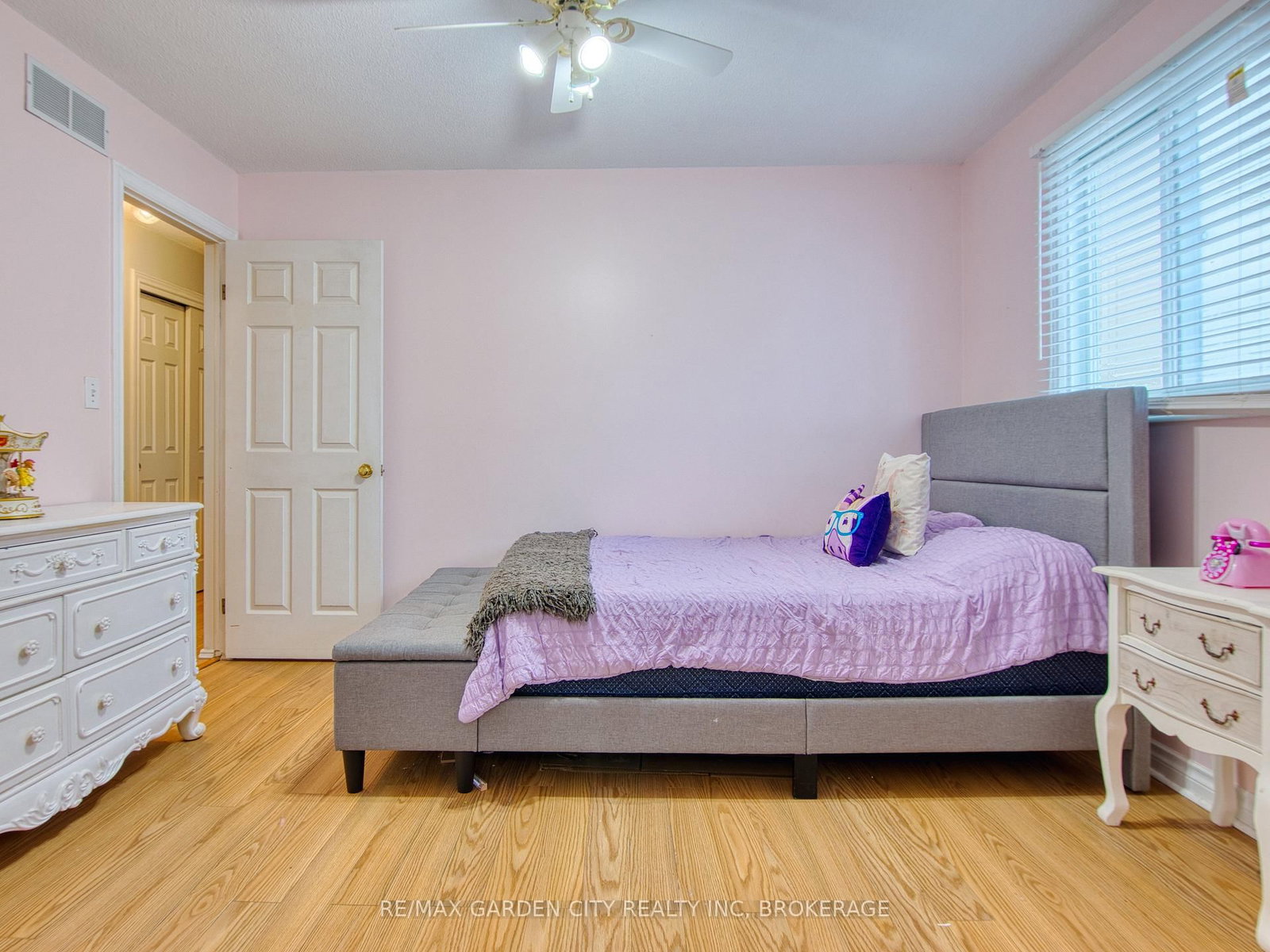 Detached House for sale at 51 Huntington Lane, St. Catharines, Ontario, L2S 3R5 - Grapeview - MLS: X12792640