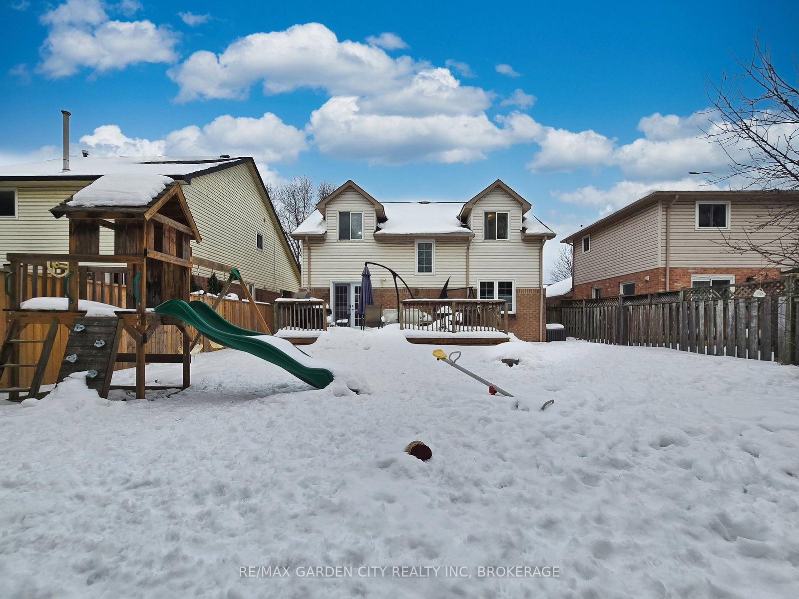 Detached House for sale at 51 Huntington Lane, St. Catharines, Ontario, L2S 3R5 - Grapeview - MLS: X12792640