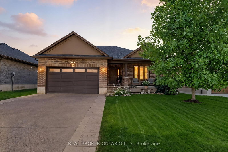 304 Courtland St, Norfolk, N4B 0A8 | Image 2