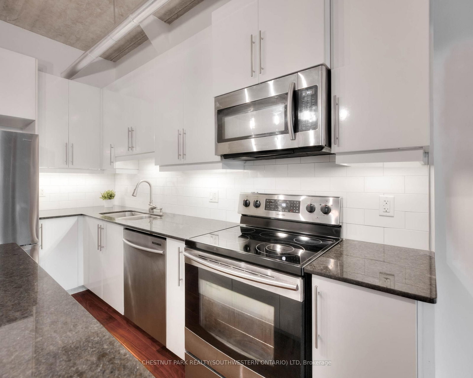 15 Devitt Avenue S, Unit 103 - Photo 10