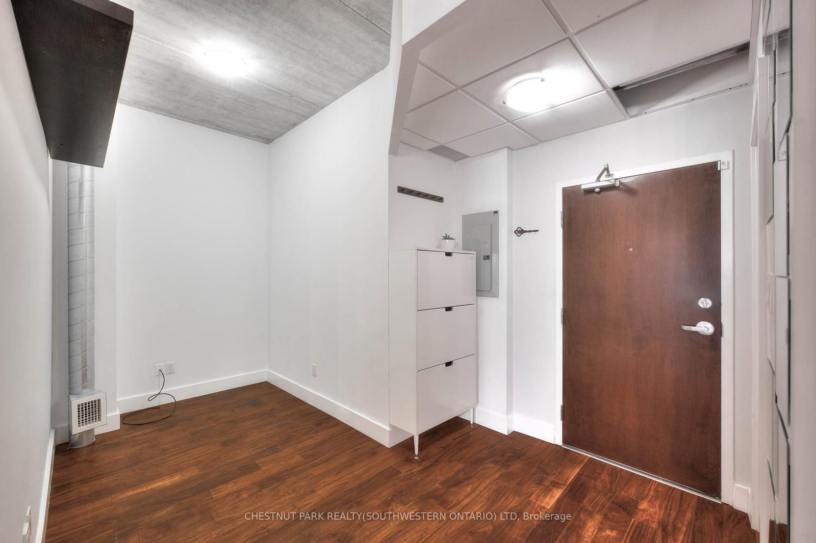 15 Devitt Avenue S, Unit 103 - Photo 4